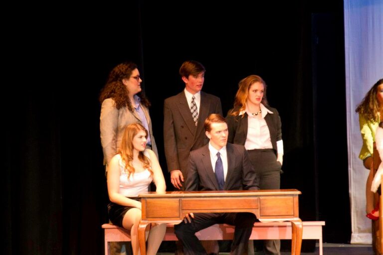 Scene from Legally Blonde (2013) production, photo 11 of 30