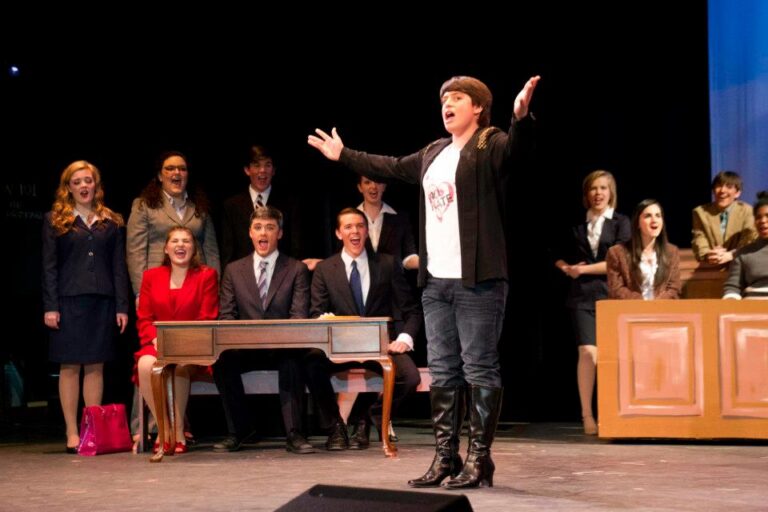 Scene from Legally Blonde (2013) production, photo 22 of 30