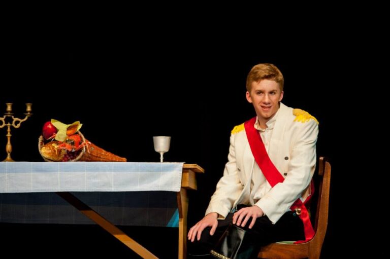 Scene from The Little Mermaid Jr. (2013) production, photo 7 of 23