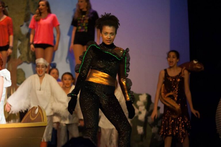 Scene from The Little Mermaid Jr. (2013) production, photo 9 of 23