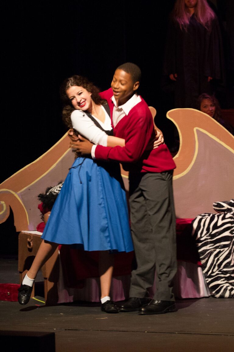 Scene from Snow White (2013) production, photo 7 of 30