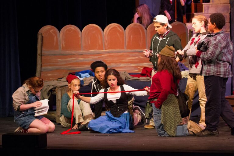 Scene from Snow White (2013) production, photo 21 of 30