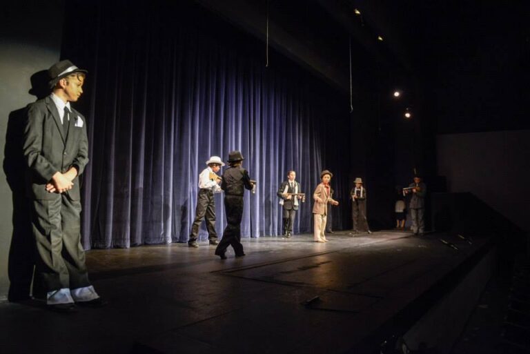 Scene from Bugsy Malone (2015) production, photo 12 of 30