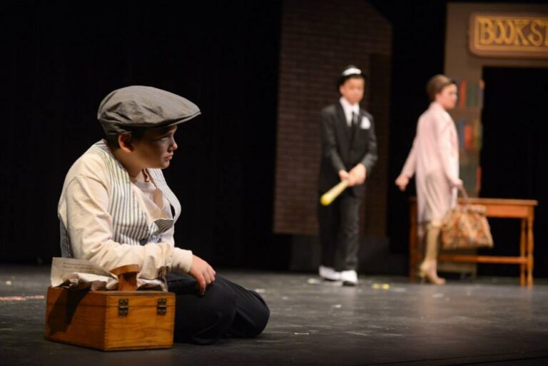 Scene from Bugsy Malone (2015) production, photo 13 of 30