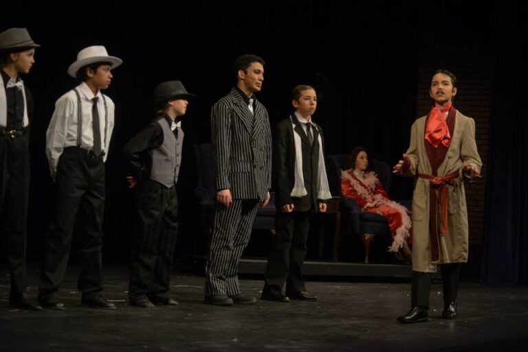 Scene from Bugsy Malone (2015) production, photo 29 of 30