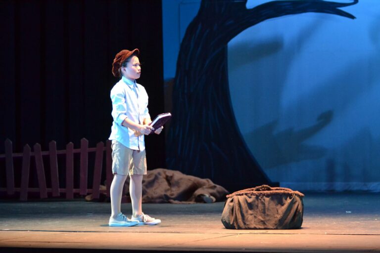 Scene from James and the Giant Peach (2017) production, photo 8 of 30
