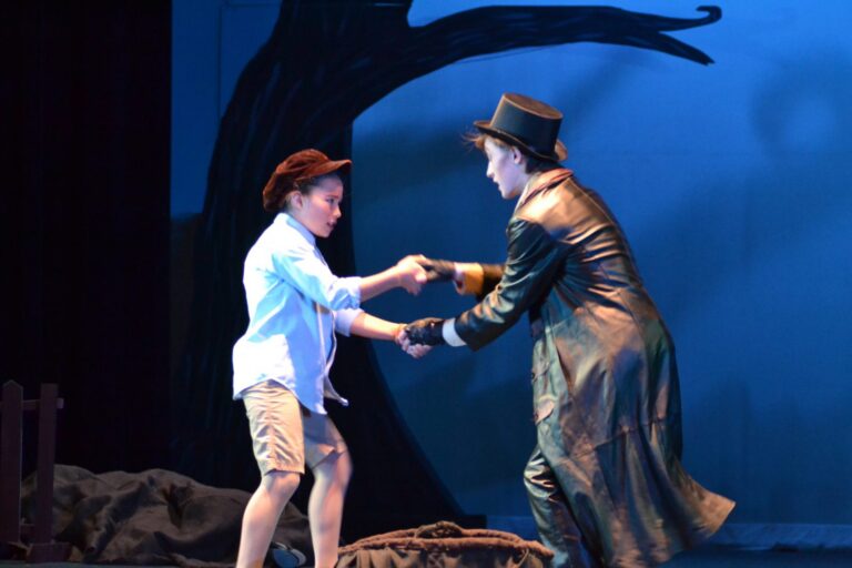 Scene from James and the Giant Peach (2017) production, photo 9 of 30