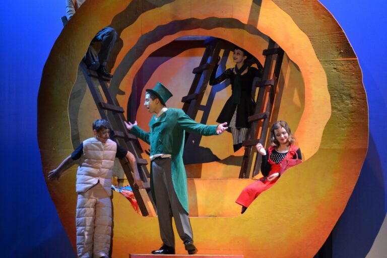 Scene from James and the Giant Peach (2017) production, photo 19 of 30