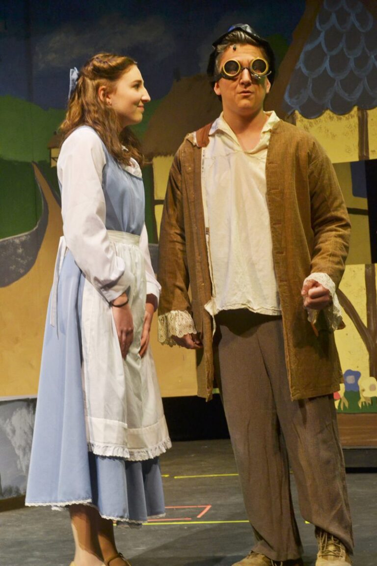 Scene from Beauty and the Beast (2017) production, photo 9 of 30