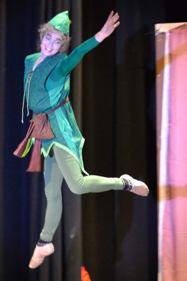 Scene from Peter Pan (2018) production, photo 7 of 30