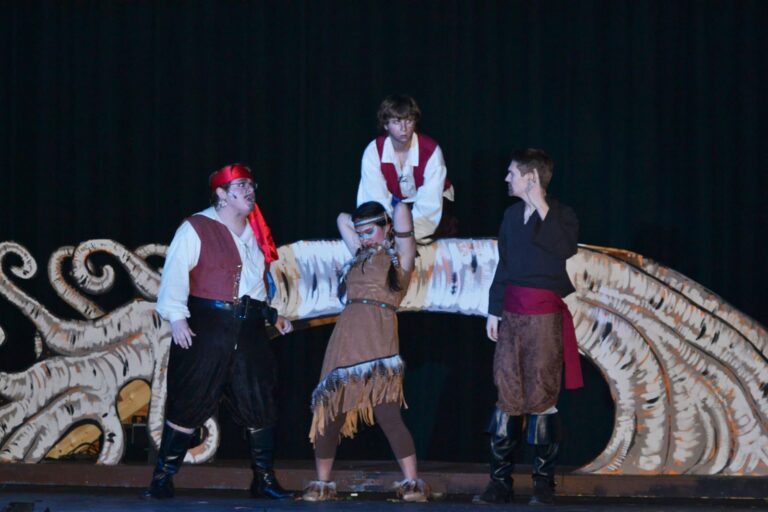 Scene from Peter Pan (2018) production, photo 15 of 30