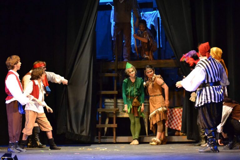Scene from Peter Pan (2018) production, photo 16 of 30
