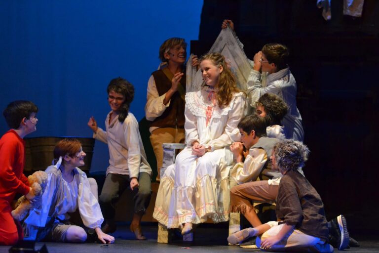 Scene from Peter Pan (2018) production, photo 17 of 30