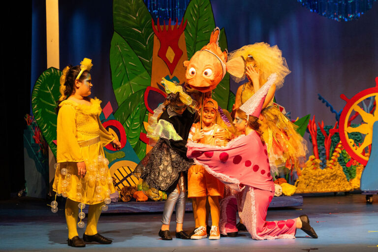 Scene from Disney and Pixar's Finding Nemo Jr. (2025), photo 4 of 10