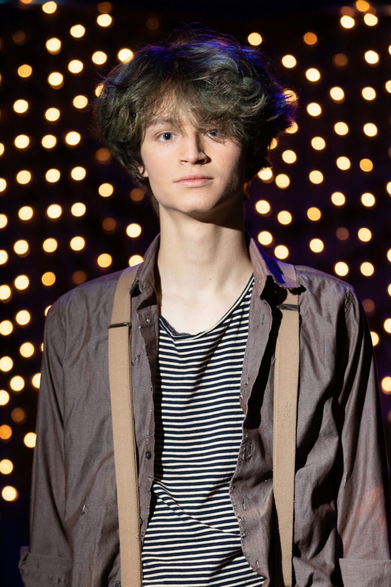 Scene from Peter & The Starcatcher (2023) production, photo 7 of 7