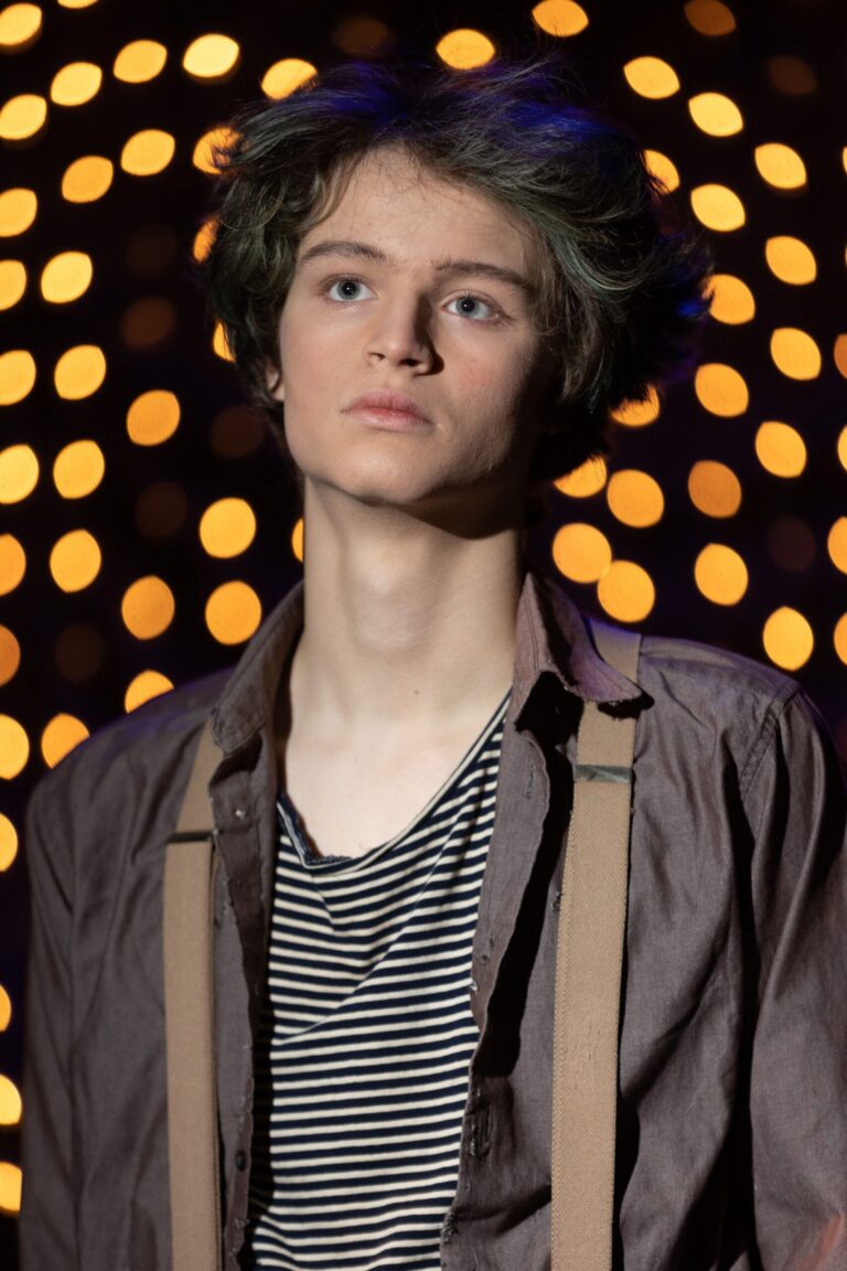 Scene from Peter & The Starcatcher (2023) production, photo 6 of 7